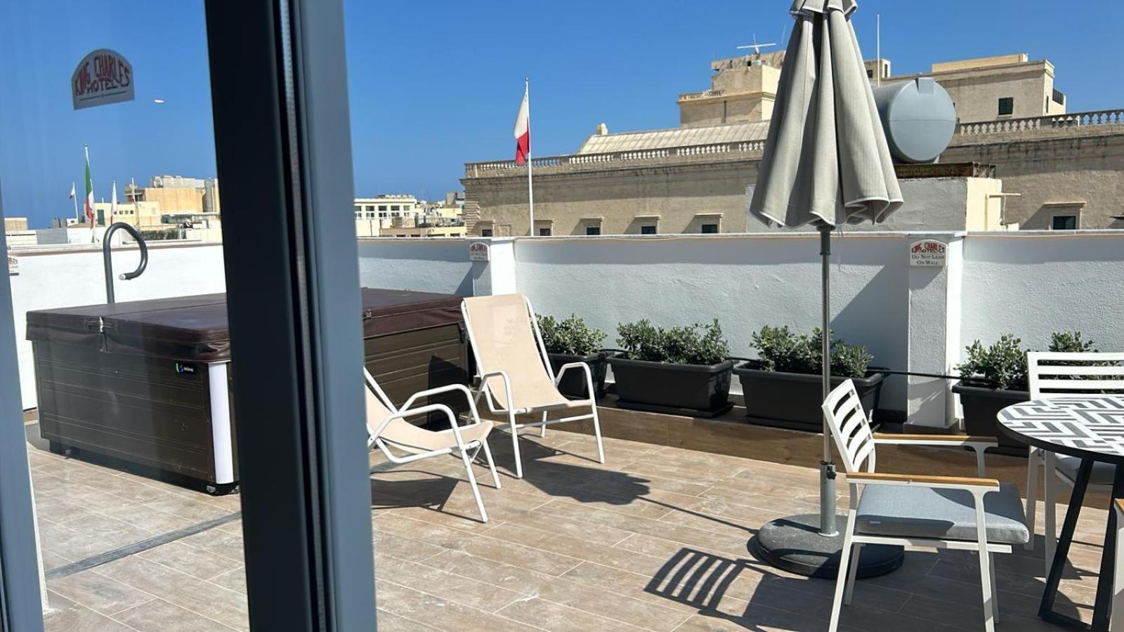 King Charles Hotel Βαλέτα Εξωτερικό φωτογραφία